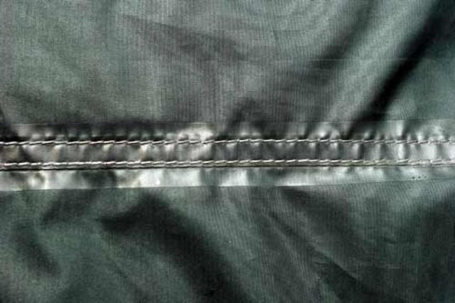 Швы герметизированы термоусадочной лентой Швы герметизированы термоусадочной лентой Двухместная туристическая палатка с повышенной ветроустойчивостью Alexika Nakra 2 зеленый