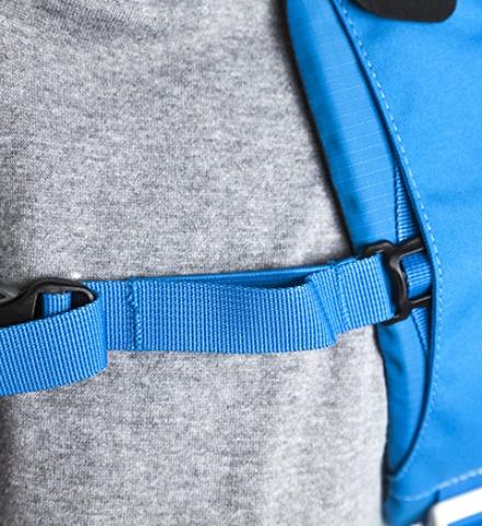 В нагрудный ремень вшита резинка для комфорта во время активного движения - Походный рюкзак с верхней загрузкой Yalka 24 black